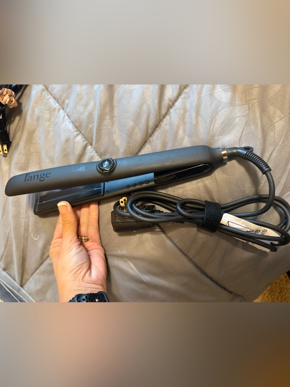 Lange Le Vapor in Black Inferred steam Straightener